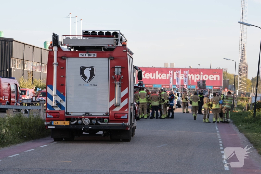 Brand in groot industriepand onder controle