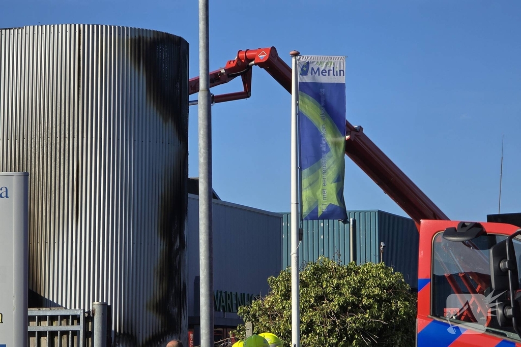 Grote inzet brandweer bij grote industriebrand
