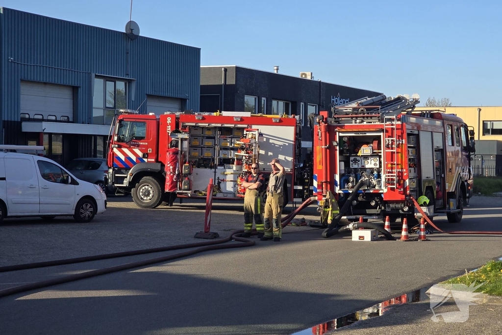 Grote inzet brandweer bij grote industriebrand