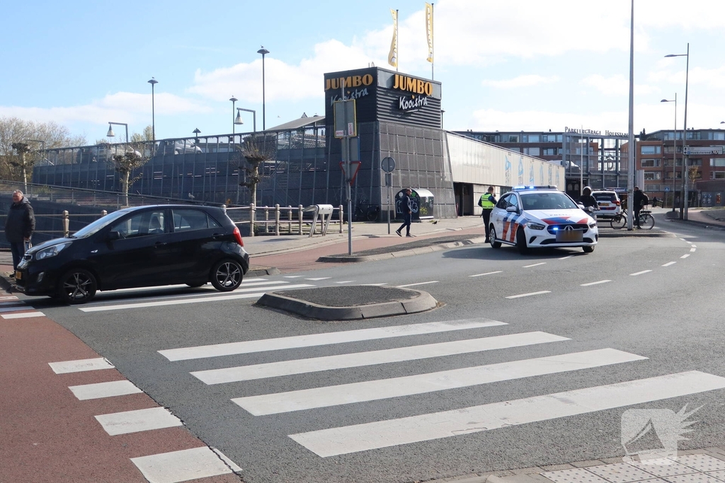 Oudere fietser valt en raakt gewond