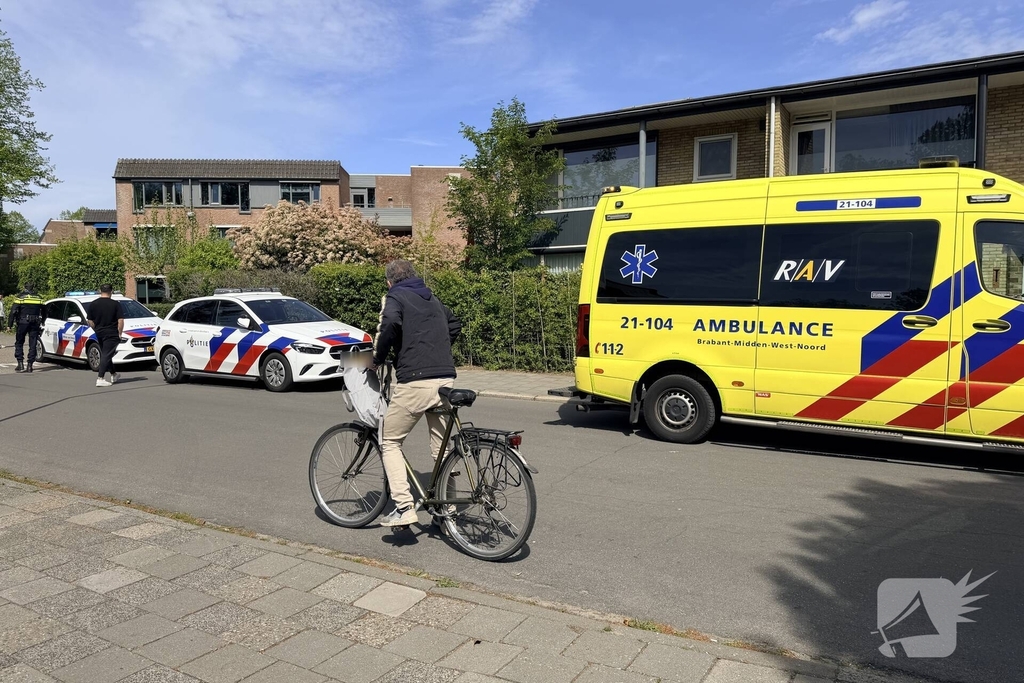 Man zwaar gewond aangetroffen in bad