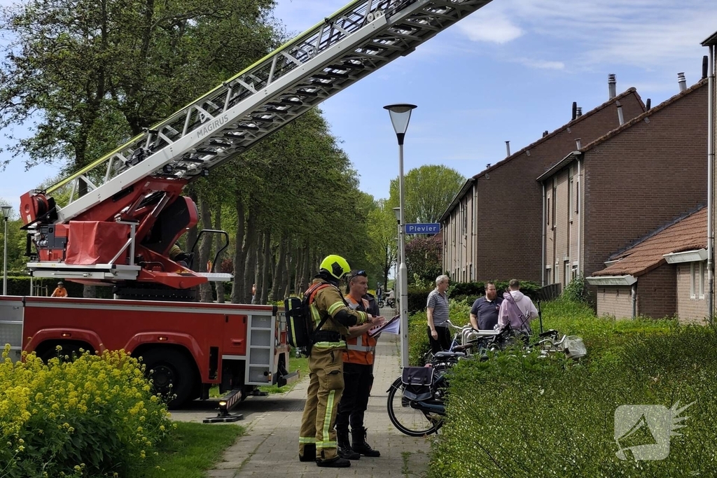 Brand op dak woning vergt snelle inzet