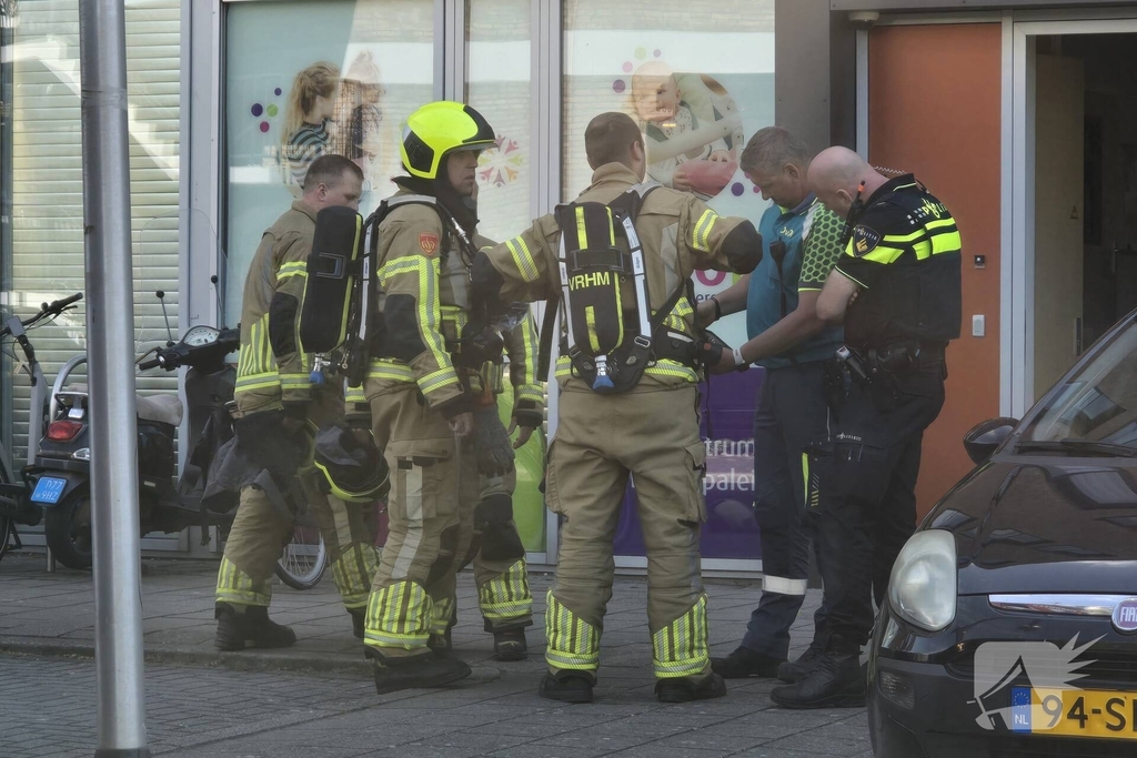 Hinderlijke lucht in pand leidt tot spoedactie