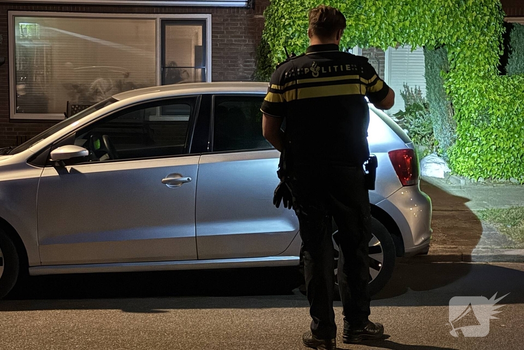 Fietser gewond bij botsing met geparkeerde auto's