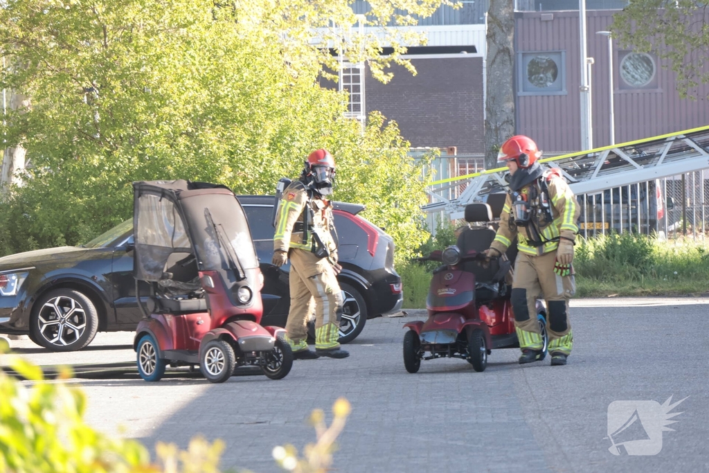 Felle brand veroorzaakt schade in bedrijfsverzamelcomplex