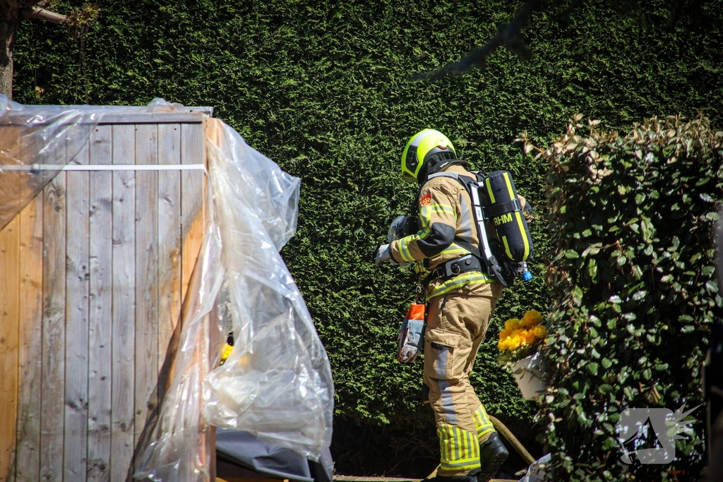 Kozijn vat vlam tijdens werkzaamheden