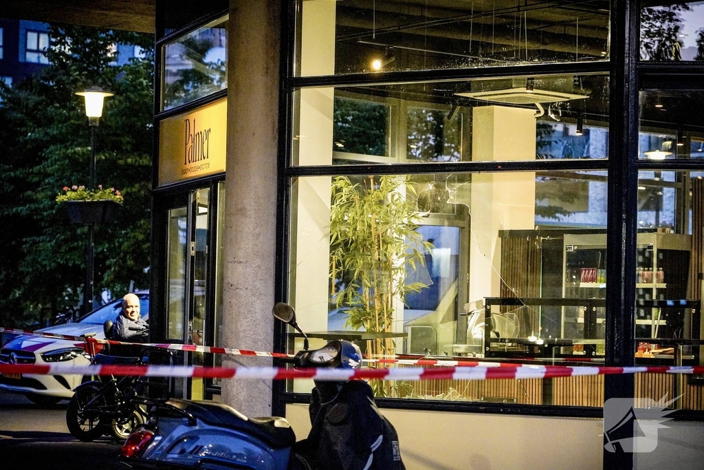 Winkel beschadigd bij schietpartij