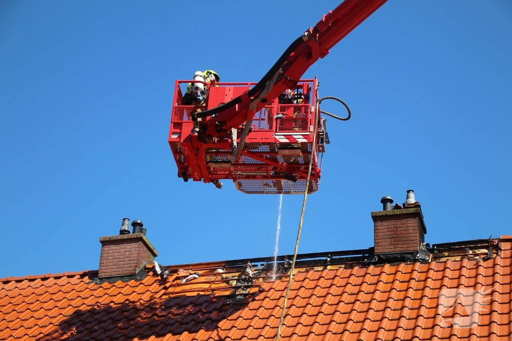 Zeer grote woningbrand verwoest meerdere woningen