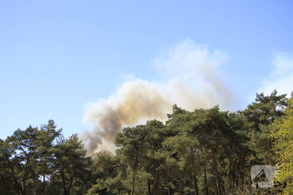 Heidebrand op oefenterrein Defensie snel opgeschaald