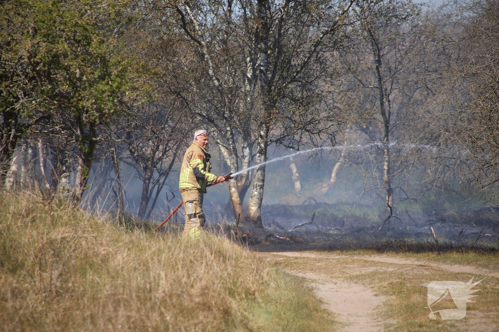 Brand in duingebied zorgt voor rookontwikkeling