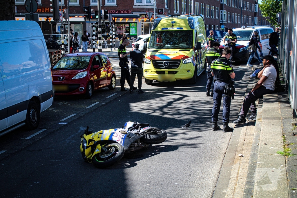 Ongeval tussen motorrijder en elektrische step leidt tot gewonden