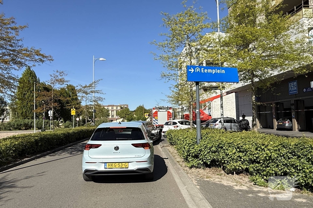 Handmelder parkeergarage ingedrukt