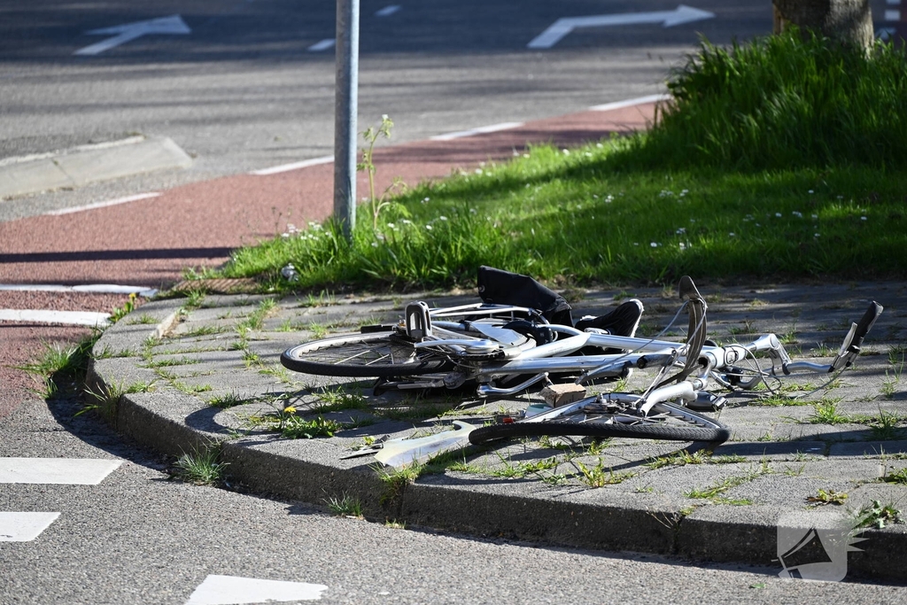 Fiets fors beschadigd na botsing
