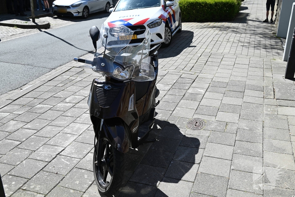 Scooterrijder ernstig gewond na valpartij