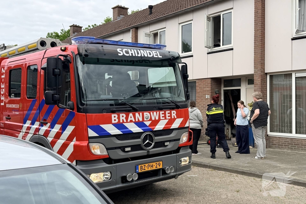 Woningbrand leidt tot afsluiting van straat