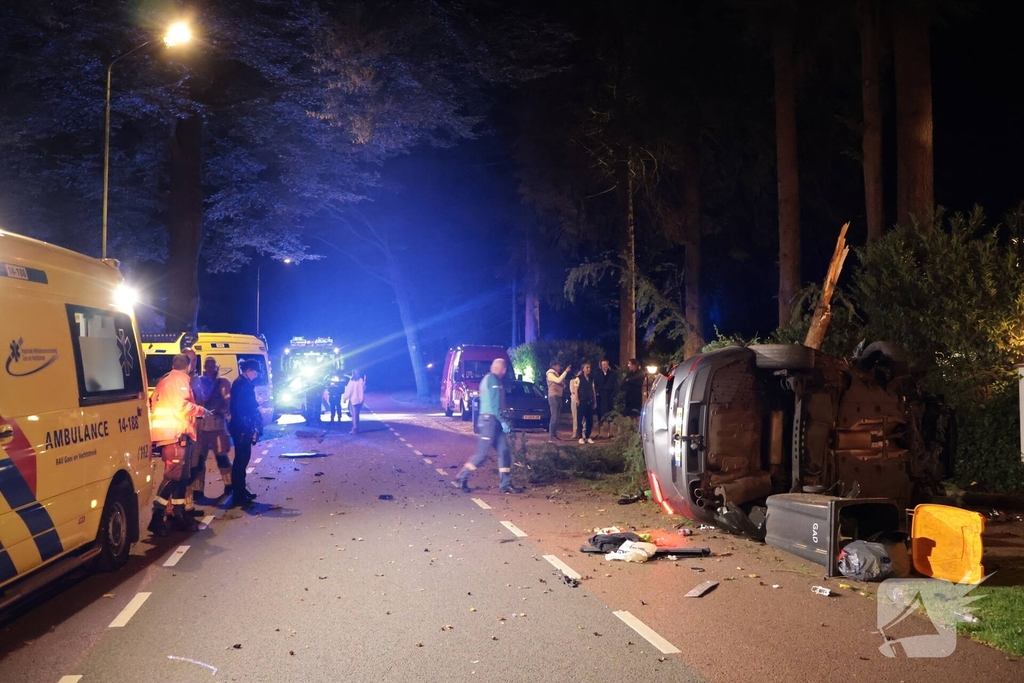 Zwaar ongeval leidt tot ziekenhuisopname bestuurder