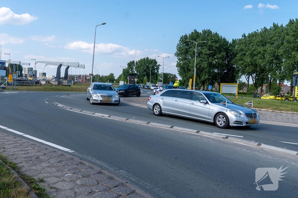 Politie, Mobiele Eenheid en provincie aanwezig bij rouwstoet motorclub