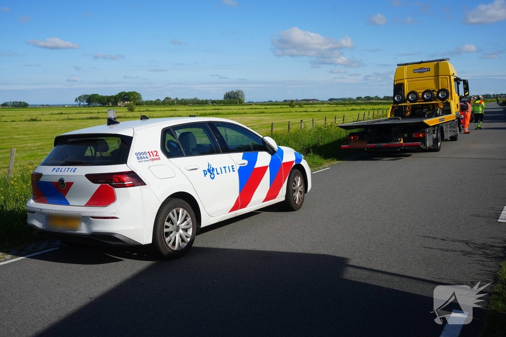 Botsing tussen voertuigen leidt tot schade