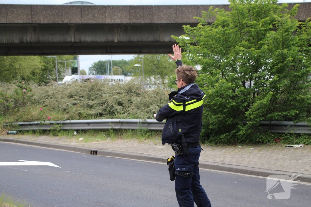 Ongeval tussen busje en vrachtwagentje