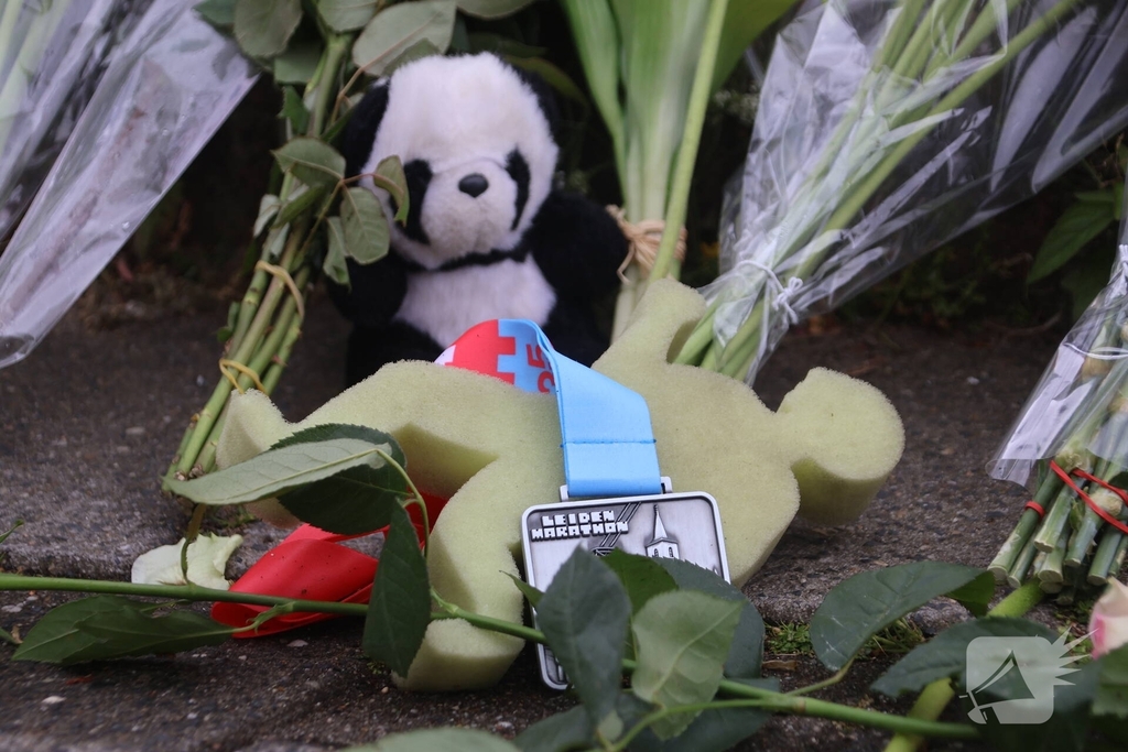 Bloemenzee voor overleden Rosalie (15) bij Leiden Marathon