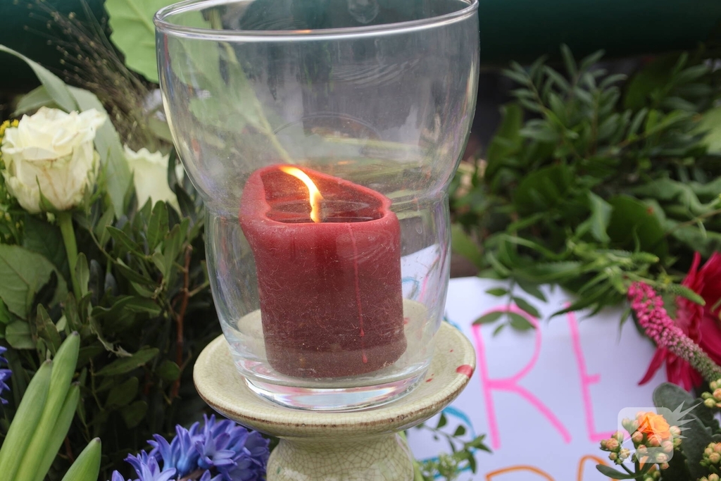 Bloemenzee voor overleden Rosalie (15) bij Leiden Marathon