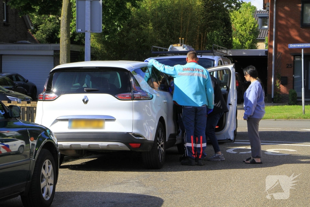 Fietsster gewond na aanrijding met auto