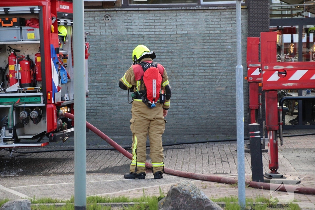 Brand in woning leidt tot middelbrand inzet