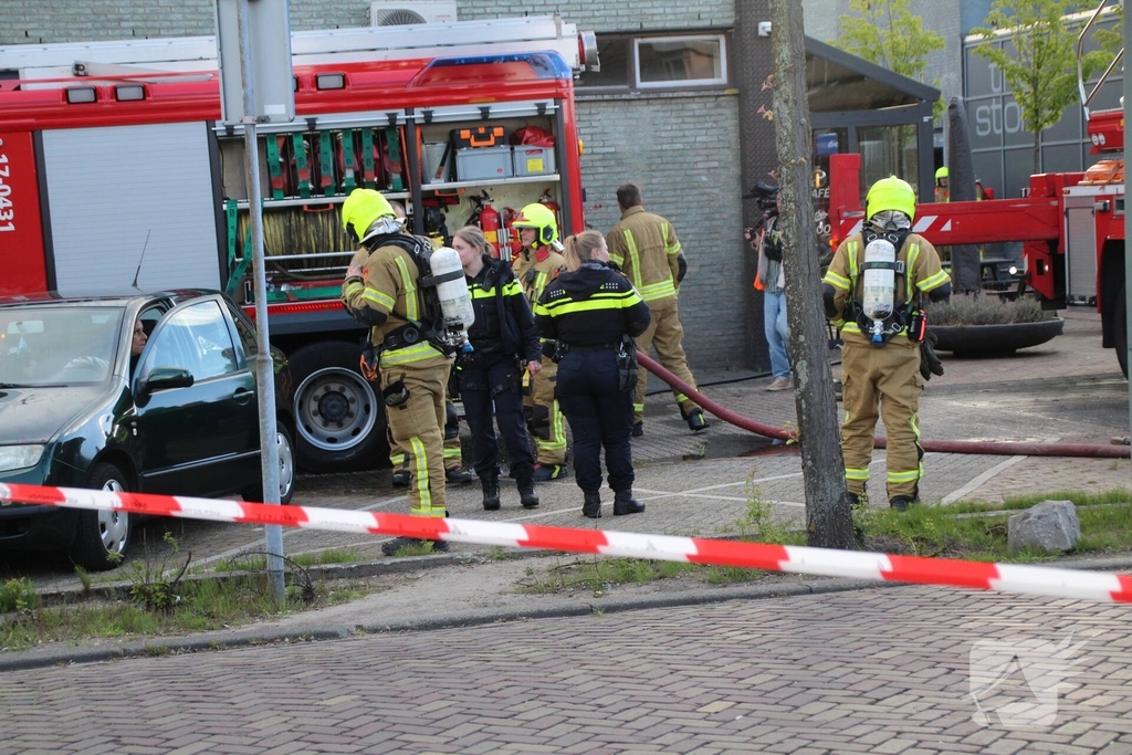 Brand in woning leidt tot middelbrand inzet
