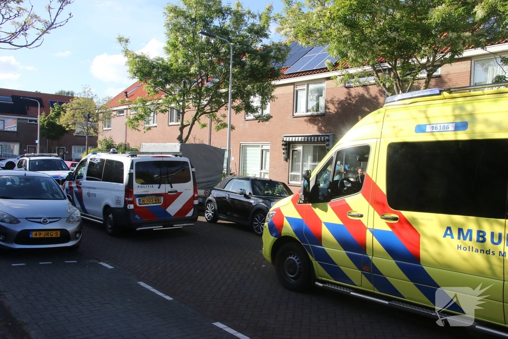 Persoon loopt steekwonden op na conflict