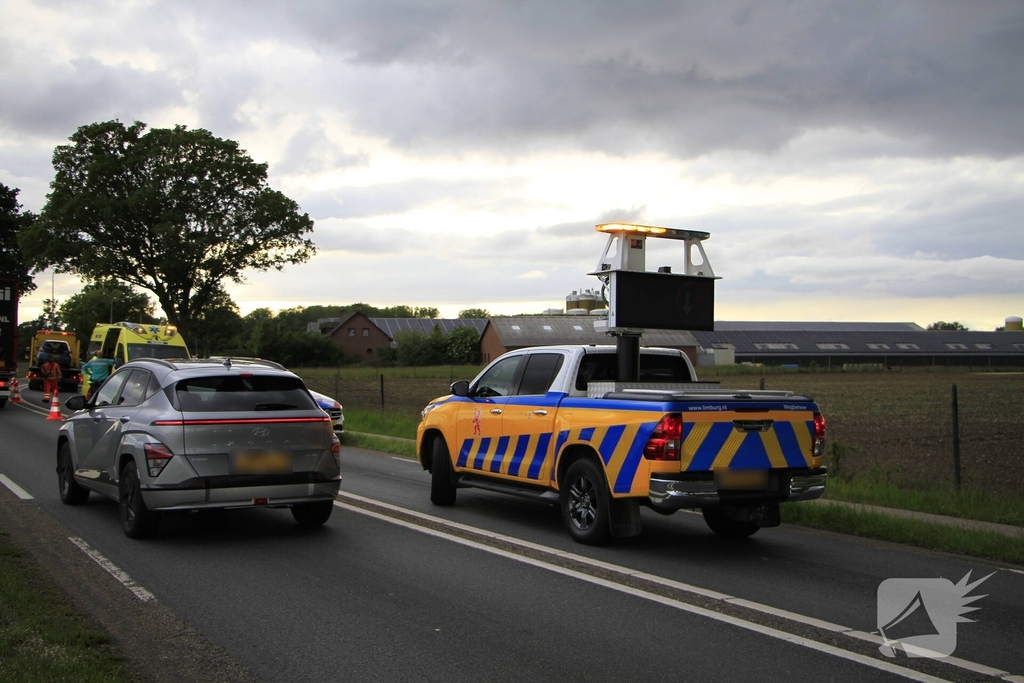 Ongeval met drie voertuigen zorgt voor verkeershinder