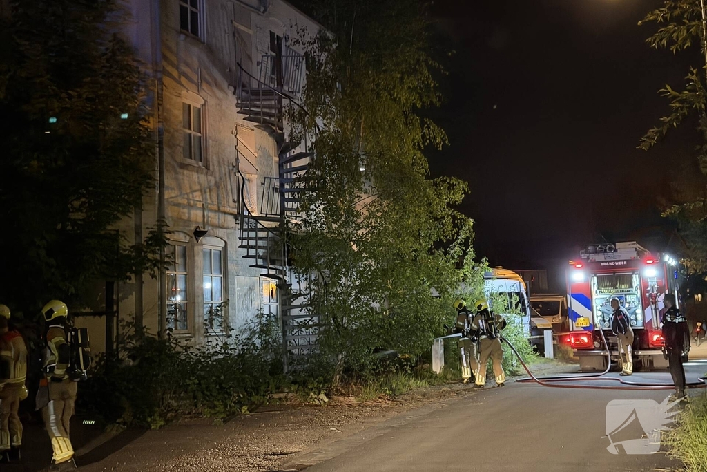 Brand in oud kantoorpand