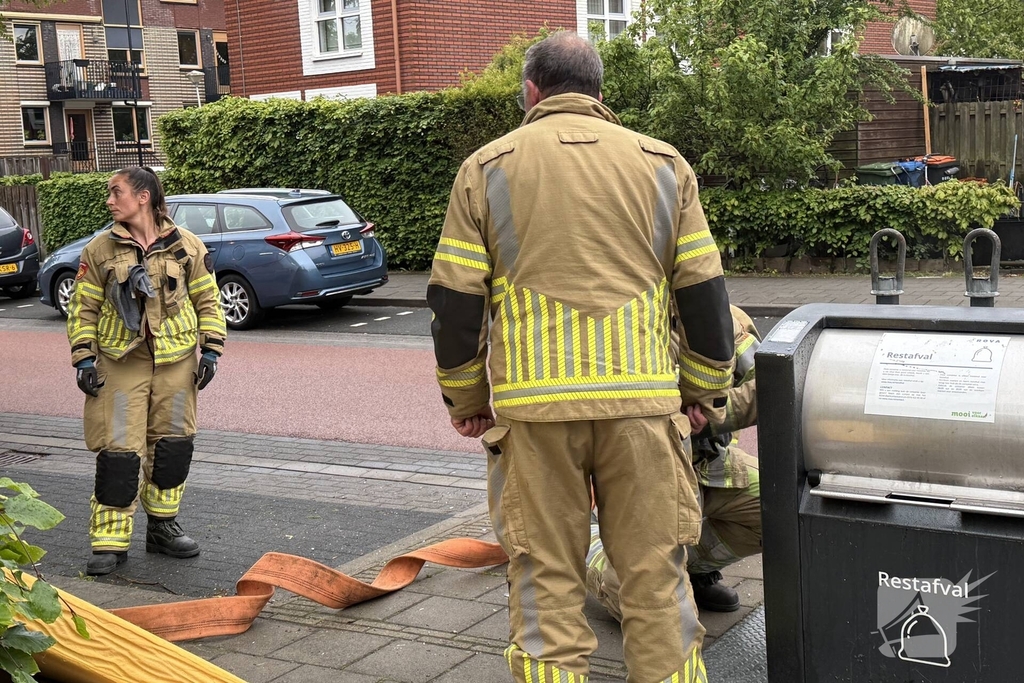 Ondergrondse container in brand