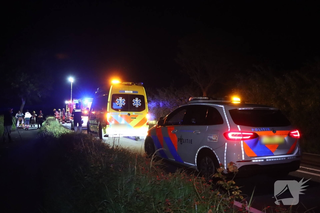 Auto belandt in sloot na ongeval