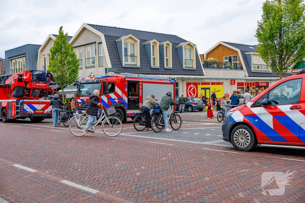 Brand in magazijn van Albert Heijn leidt tot ontruiming