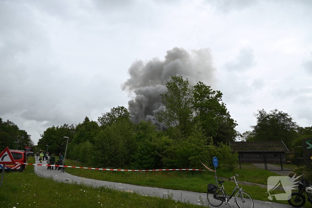 Brand in loods leidt tot opschaling van hulpverlening
