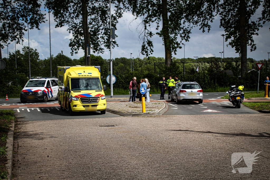Scooterrijder gewond na aanrijding met automobilist