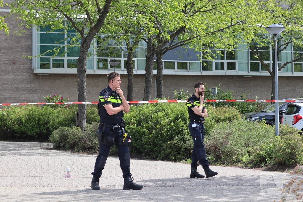 Ontruiming politiebureau na ontdekking mogelijk explosief