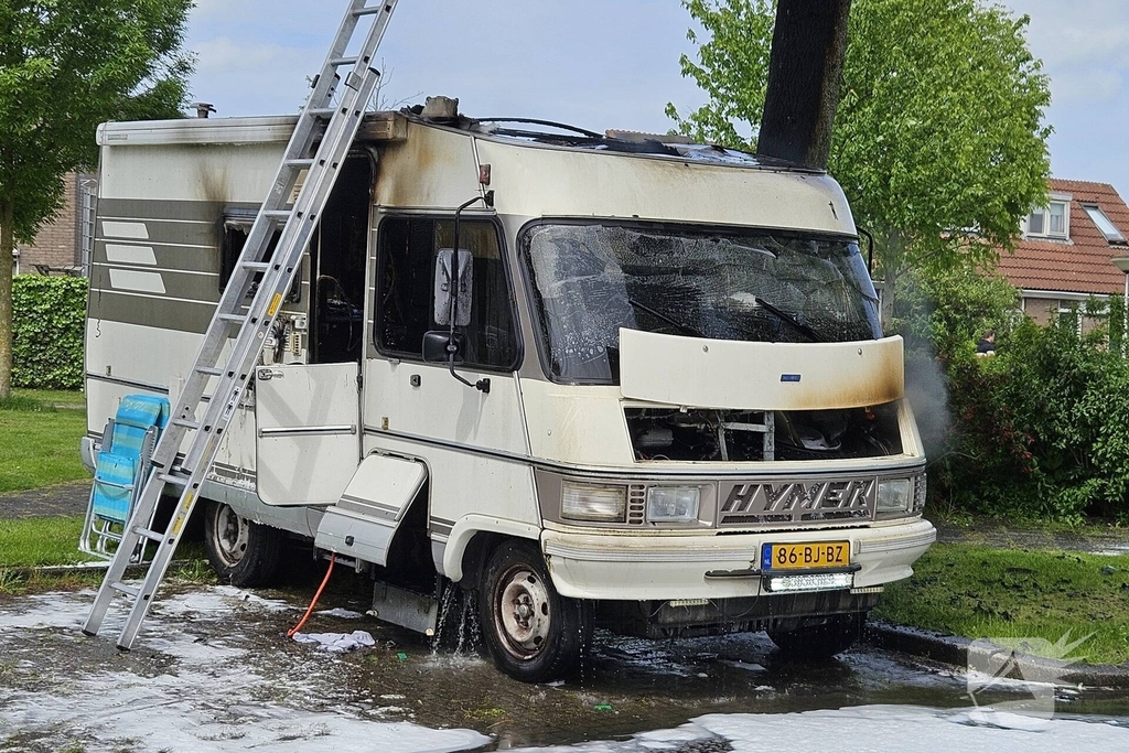 Brand in camper leidt tot snelle brandweeractie