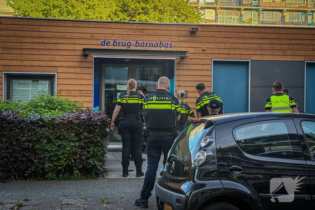Hondengeleiders en vele agenten ingezet voor persoon met onbegrepen gedrag