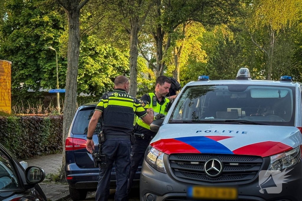 Hondengeleiders en vele agenten ingezet voor persoon met onbegrepen gedrag