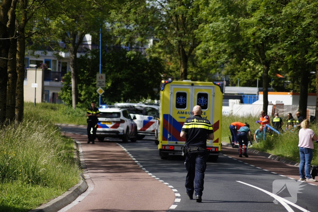 Motorrijder overleden bij botsing tegen lantaarnpaal