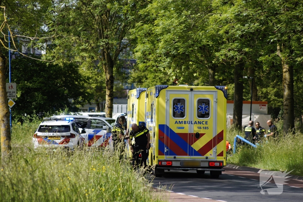 Motorrijder overleden bij botsing tegen lantaarnpaal