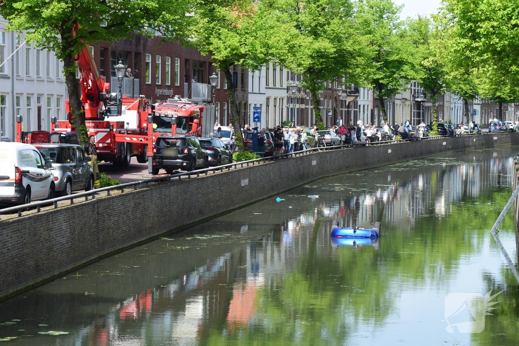 Oudere overleden na te water raken met auto