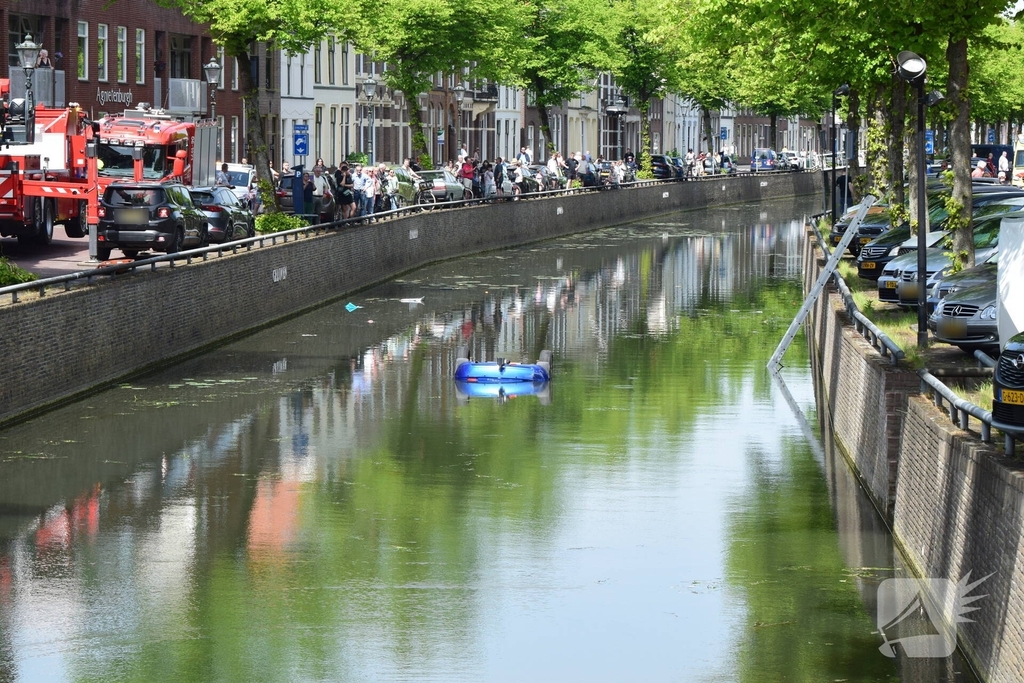 Oudere overleden na te water raken met auto
