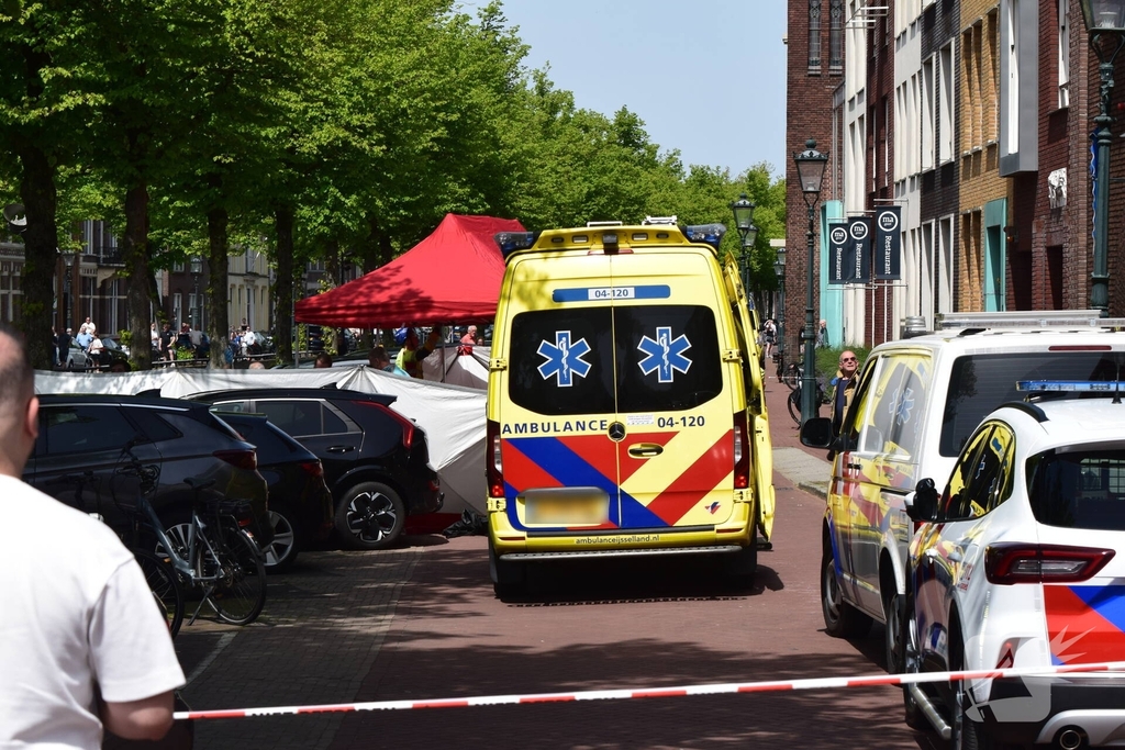 Oudere overleden na te water raken met auto