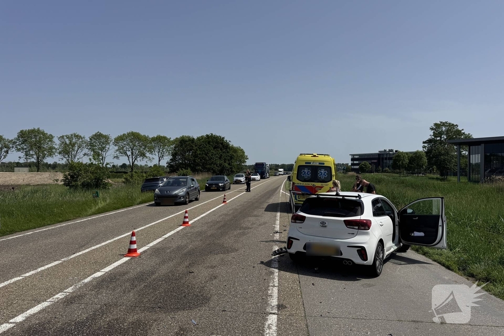 Forse aanrijding veroorzaakt verkeershinder