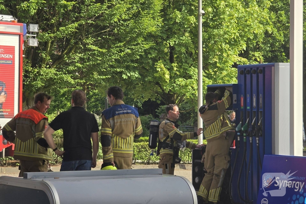 Onderzoek bij tankstation na melding van rook
