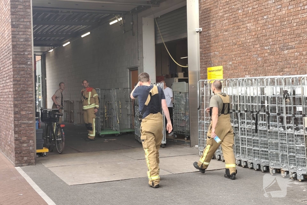 Brand in winkel leidt tot ontruiming