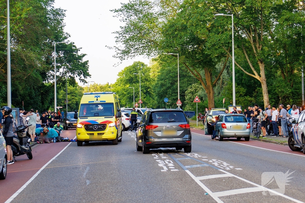 Scooterrijder zwaargewond bij aanrijding