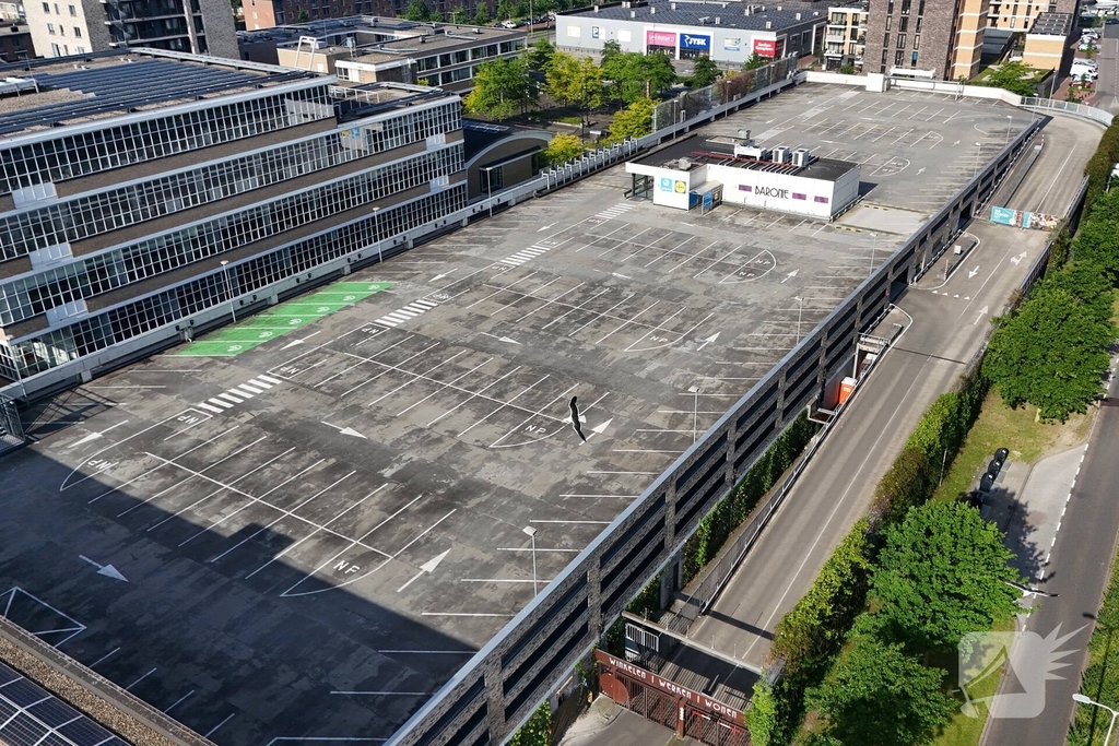 Parkeerdek winkelcentrum afgesloten wegens betonproblemen